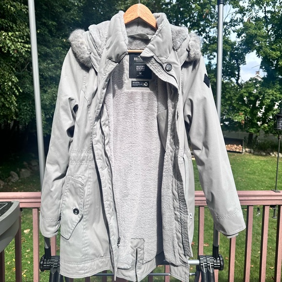 hollister light grey faux fur lined parka coat - Picture 2 of 4